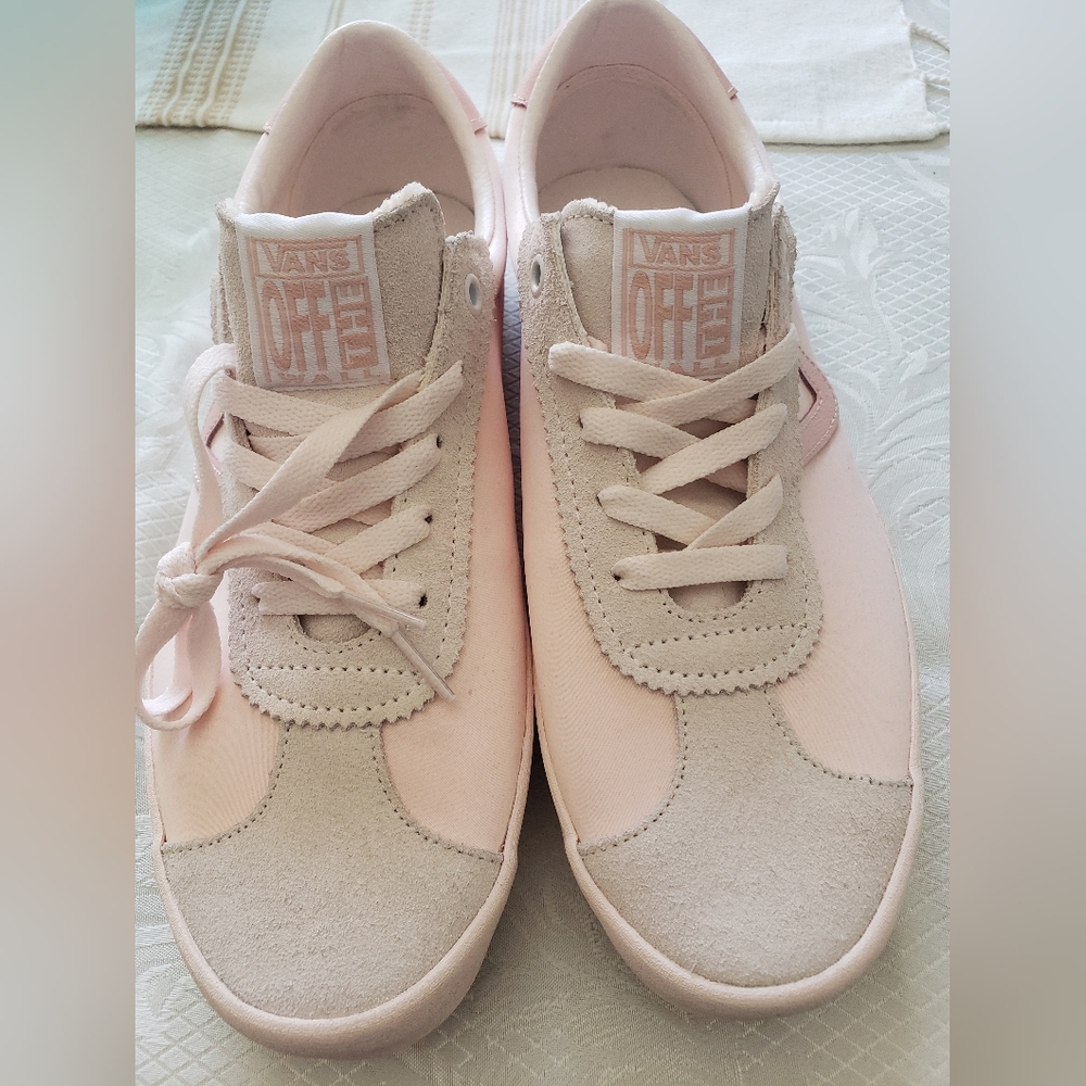 Vans Women's Pink and Cream Sneakers